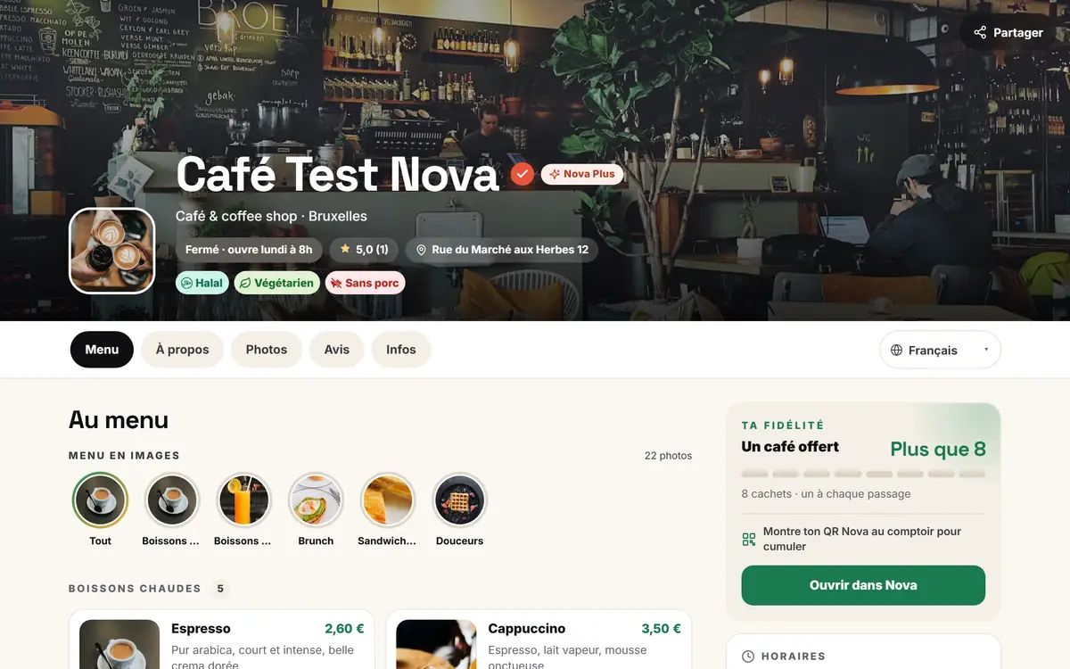 La vitrine Nexa Plus du même café sur un ordinateur : couverture pleine largeur avec la pastille Nexa Plus, onglets Menu, À propos, Photos, Avis et Infos, menu en photos, et à droite la carte de fidélité.